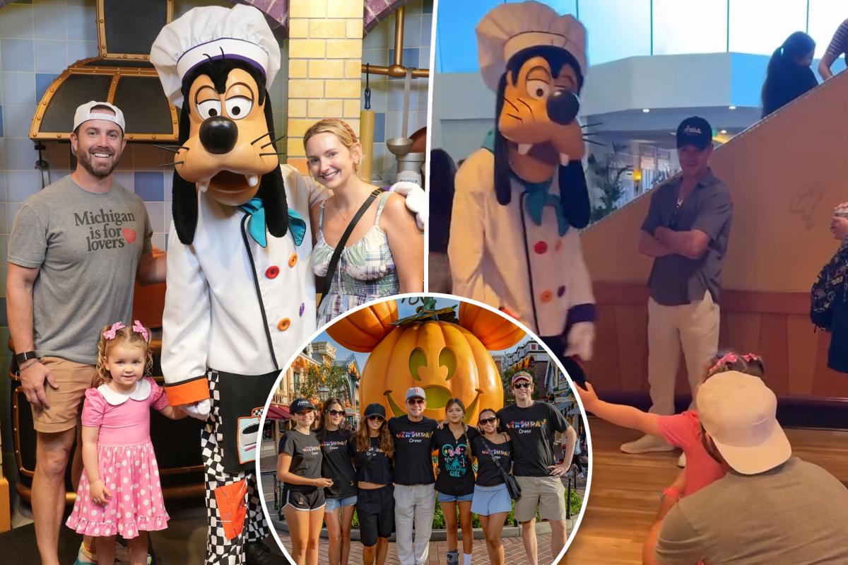 Matt Damon’s Disneyland Disguise Couldn’t Hide the Goofy Moment